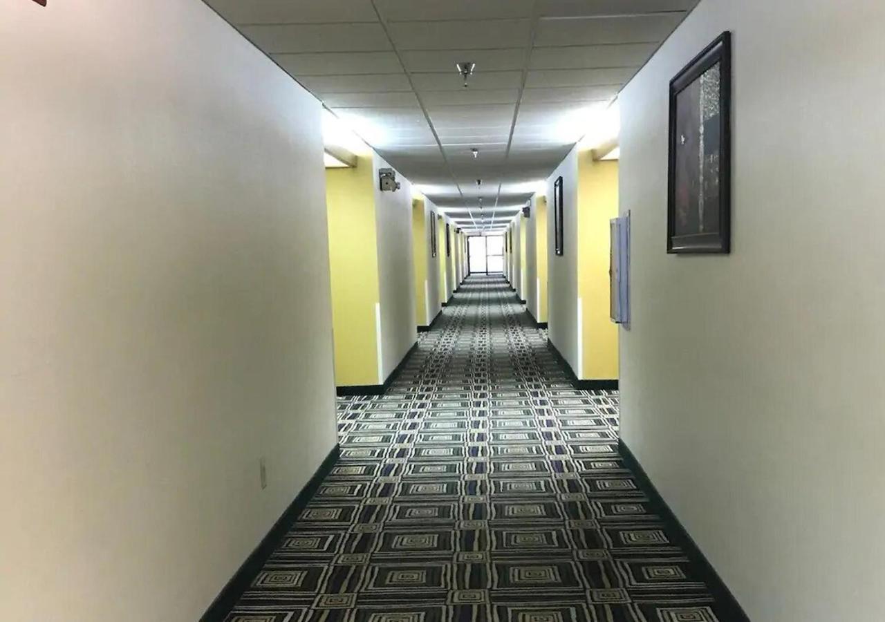 Inn Norwood & Suites St Paul & Mall Of America